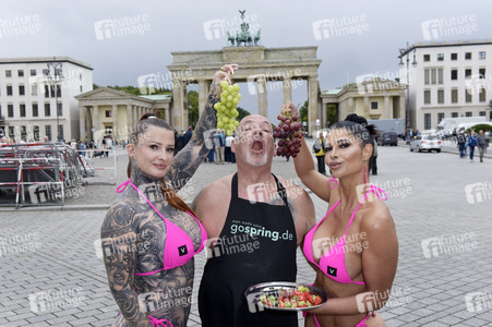 Fototermin zur Erotikmesse Venus Berlin 2025 in Berlin
