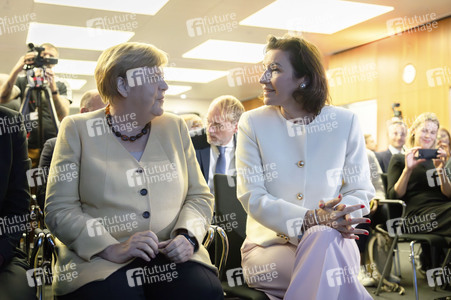 Ausstellungseröffnung 'Unsichtbare Wissenschaftlerinnen - Versäumte Bilder' in Berlin