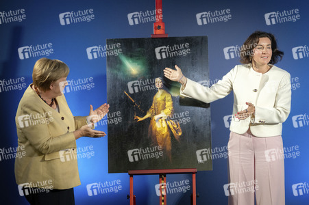 Ausstellungseröffnung 'Unsichtbare Wissenschaftlerinnen - Versäumte Bilder' in Berlin