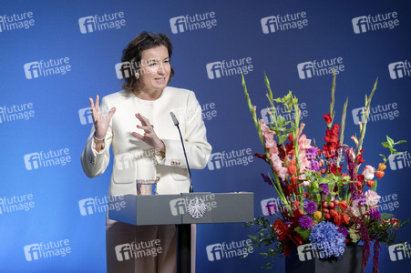 Ausstellungseröffnung 'Unsichtbare Wissenschaftlerinnen - Versäumte Bilder' in Berlin