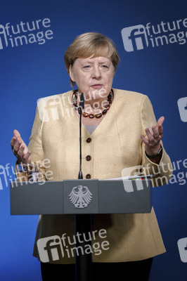 Ausstellungseröffnung 'Unsichtbare Wissenschaftlerinnen - Versäumte Bilder' in Berlin