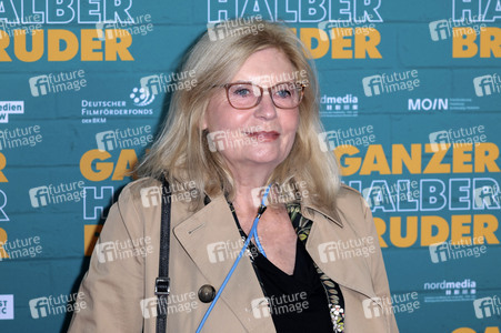 Filmpremiere 'Ganzer halber Bruder' in Köln