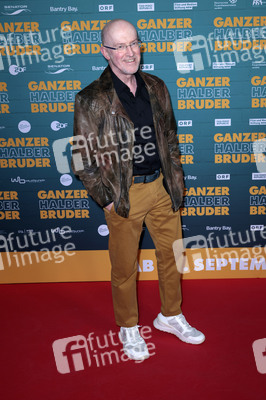 Filmpremiere 'Ganzer halber Bruder' in Köln