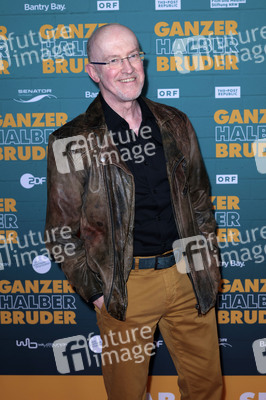 Filmpremiere 'Ganzer halber Bruder' in Köln