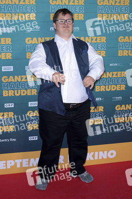 Filmpremiere 'Ganzer halber Bruder' in Köln