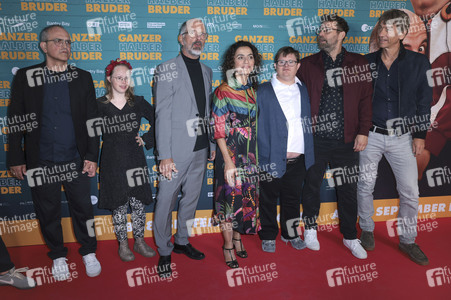 Filmpremiere 'Ganzer halber Bruder' in Köln