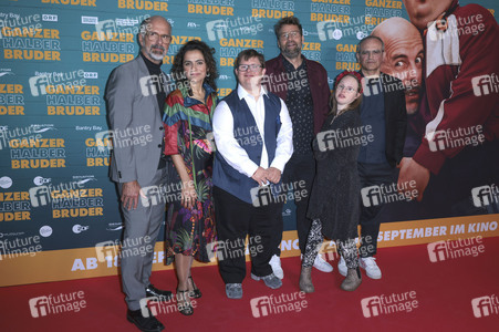 Filmpremiere 'Ganzer halber Bruder' in Köln