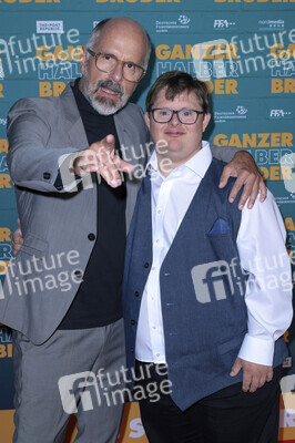 Filmpremiere 'Ganzer halber Bruder' in Köln