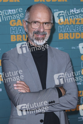 Filmpremiere 'Ganzer halber Bruder' in Köln