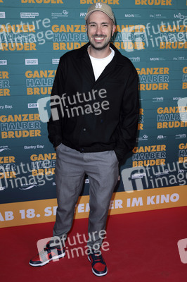 Filmpremiere 'Ganzer halber Bruder' in Köln