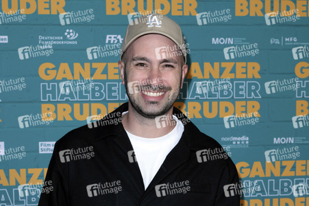 Filmpremiere 'Ganzer halber Bruder' in Köln