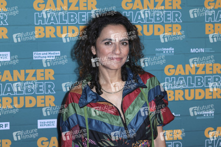 Filmpremiere 'Ganzer halber Bruder' in Köln