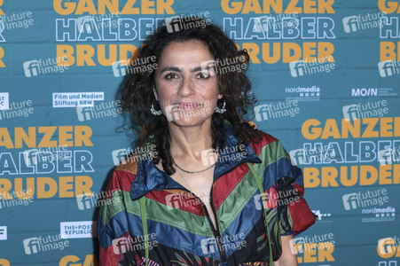 Filmpremiere 'Ganzer halber Bruder' in Köln