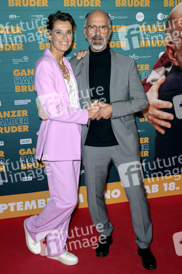 Filmpremiere 'Ganzer halber Bruder' in Köln