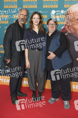 Filmpremiere 'Ganzer halber Bruder' in Hannover