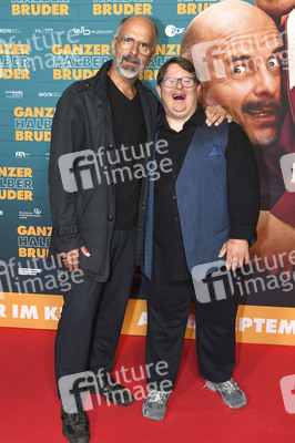 Filmpremiere 'Ganzer halber Bruder' in Hannover