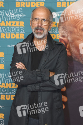 Filmpremiere 'Ganzer halber Bruder' in Hannover