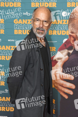 Filmpremiere 'Ganzer halber Bruder' in Hannover