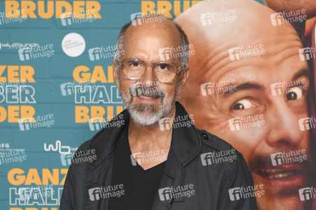 Filmpremiere 'Ganzer halber Bruder' in Hannover