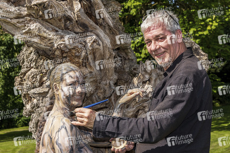 NATURE ART: Akazie / Acacia Bodypainting