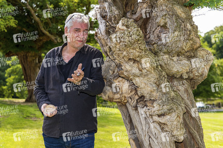 NATURE ART: Akazie / Acacia Bodypainting