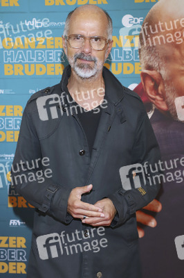 Filmpremiere 'Ganzer halber Bruder' in Hamburg