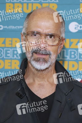 Filmpremiere 'Ganzer halber Bruder' in Hamburg