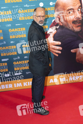 Filmpremiere 'Ganzer halber Bruder' in Hamburg