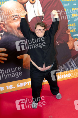 Filmpremiere 'Ganzer halber Bruder' in Hamburg