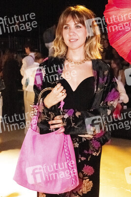 Lola Casademunt by Maite Fashion Show auf der Mercedes-Benz Fashion Week Madrid