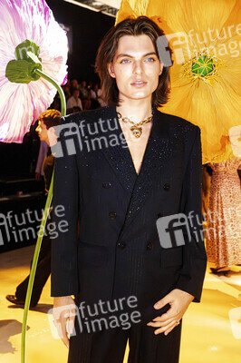 Lola Casademunt by Maite Fashion Show auf der Mercedes-Benz Fashion Week Madrid