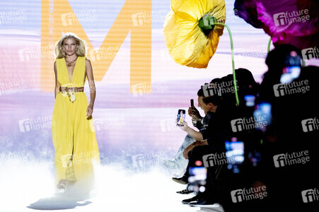 Lola Casademunt by Maite Fashion Show auf der Mercedes-Benz Fashion Week Madrid