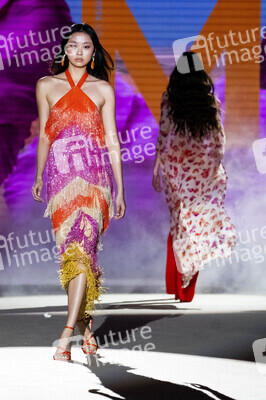 Lola Casademunt by Maite Fashion Show auf der Mercedes-Benz Fashion Week Madrid