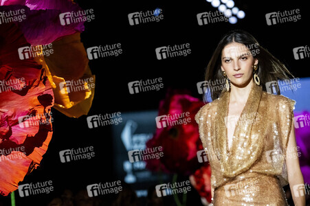 Lola Casademunt by Maite Fashion Show auf der Mercedes-Benz Fashion Week Madrid