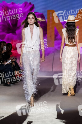 Lola Casademunt by Maite Fashion Show auf der Mercedes-Benz Fashion Week Madrid