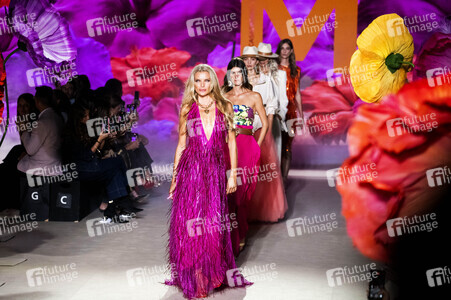 Lola Casademunt by Maite Fashion Show auf der Mercedes-Benz Fashion Week Madrid
