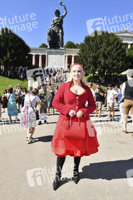 Hayley Hasselhoff auf dem Oktoberfest 2025 in München