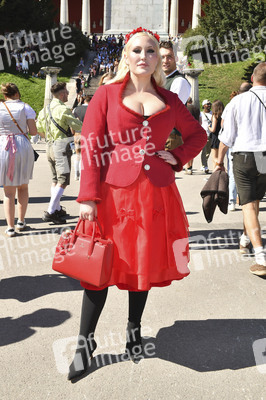 Hayley Hasselhoff auf dem Oktoberfest 2025 in München