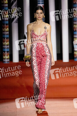 Dolores Cortés Fashion Show auf der Merceds-Benz Fashion Week M