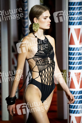 Dolores Cortés Fashion Show auf der Merceds-Benz Fashion Week M