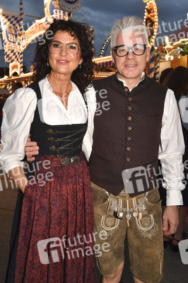 Almauftrieb beim Oktoberfest 2025 in München