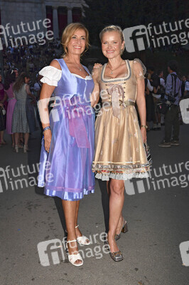 Almauftrieb beim Oktoberfest 2025 in München