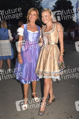 Almauftrieb beim Oktoberfest 2025 in München