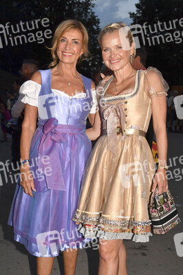 Almauftrieb beim Oktoberfest 2025 in München