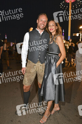 Almauftrieb beim Oktoberfest 2025 in München