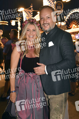 Almauftrieb beim Oktoberfest 2025 in München