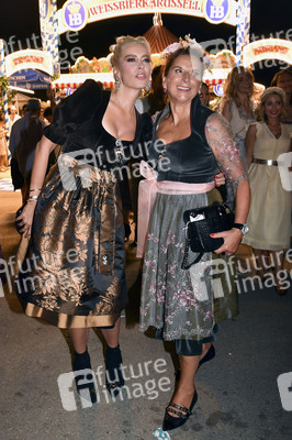 Almauftrieb beim Oktoberfest 2025 in München