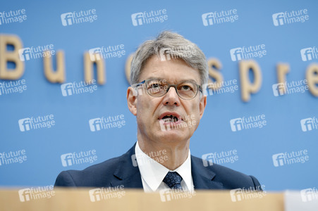 Bundespressekonferenz 'Eckpunkte zur Reform der Deutschen Bahn' in Berlin