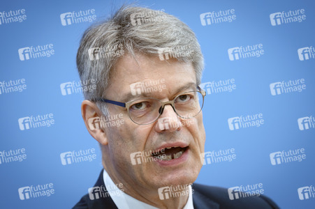 Bundespressekonferenz 'Eckpunkte zur Reform der Deutschen Bahn' in Berlin