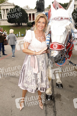 Regines Damenwiesn beim Oktoberfest 2025 in München